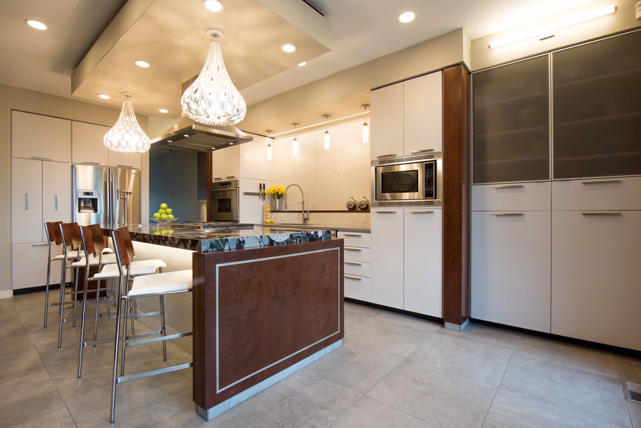 Design By: Montage Design Studio (Steffen Andrews + Christine Stegehuis) General Contractor: R Squared Design Build (Tom Restivo) Cabinets: Caruso Kitchens Countertops: YK Stone Center Tile: Porcelanosa